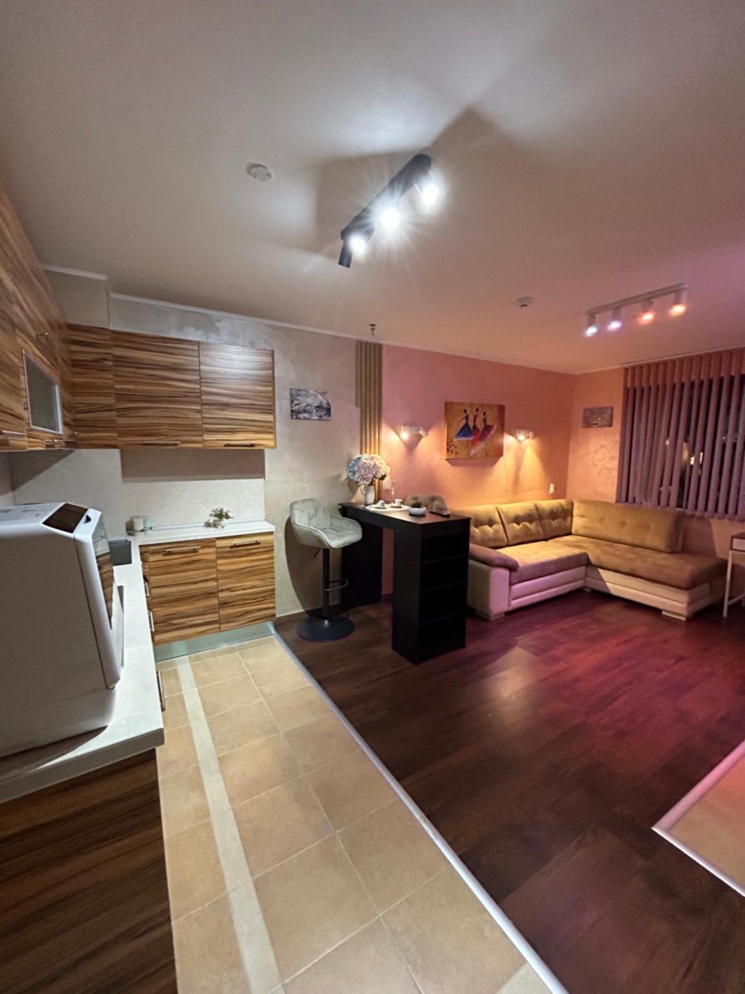 2-Bedroom, 2-Bathroom With Fireplace And Garden At Winslow Infinity Bansko Ngoại thất bức ảnh